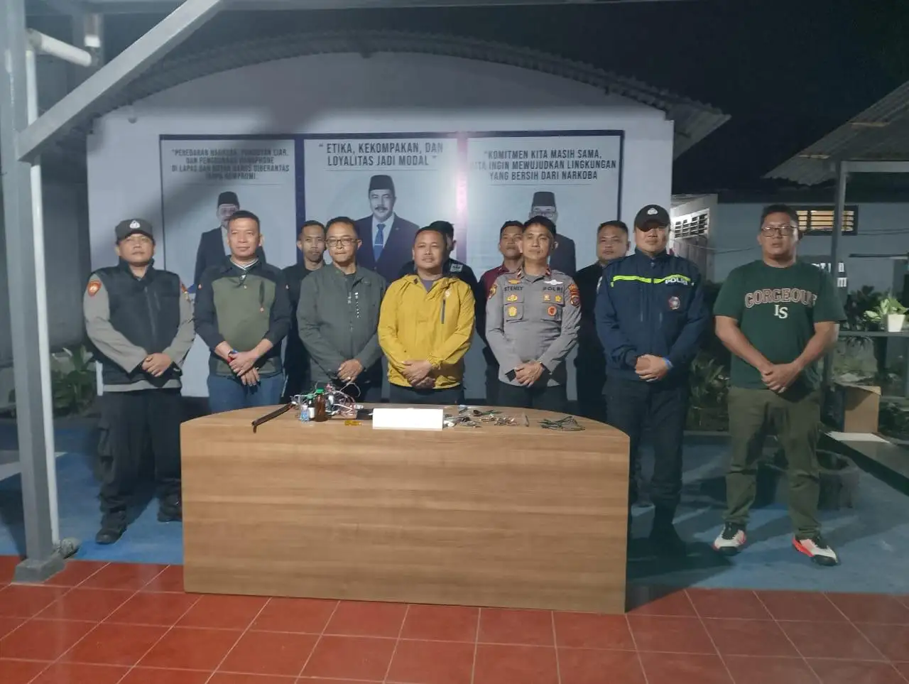 Sinergi Polsek Toulimambot dan Lapas IIB Tondano: Sidak Tengah Malam Ungkap Barang Terlarang di Dalam Blok